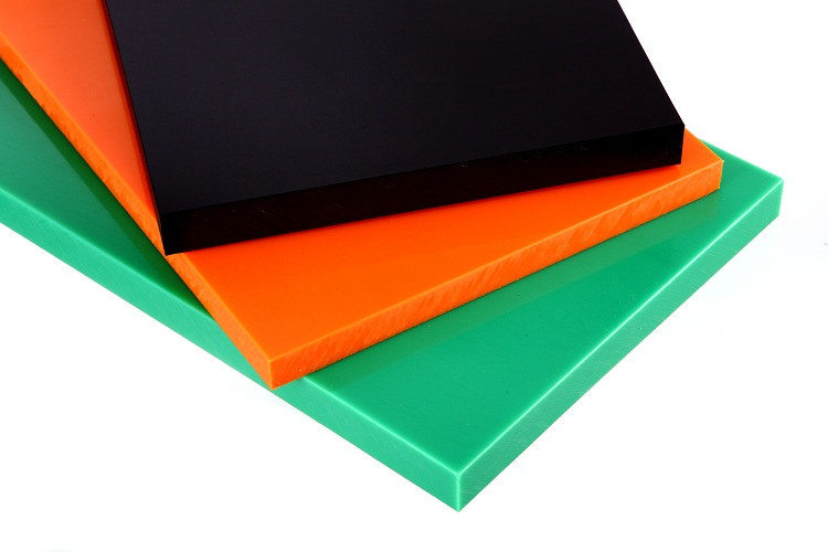 超高分子量聚乙烯板特性源自何處？