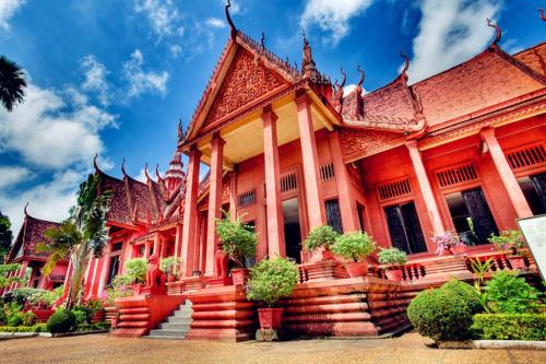 歐盟宣布對柬埔寨部分輸歐產品開征關稅，包含服裝、鞋類等